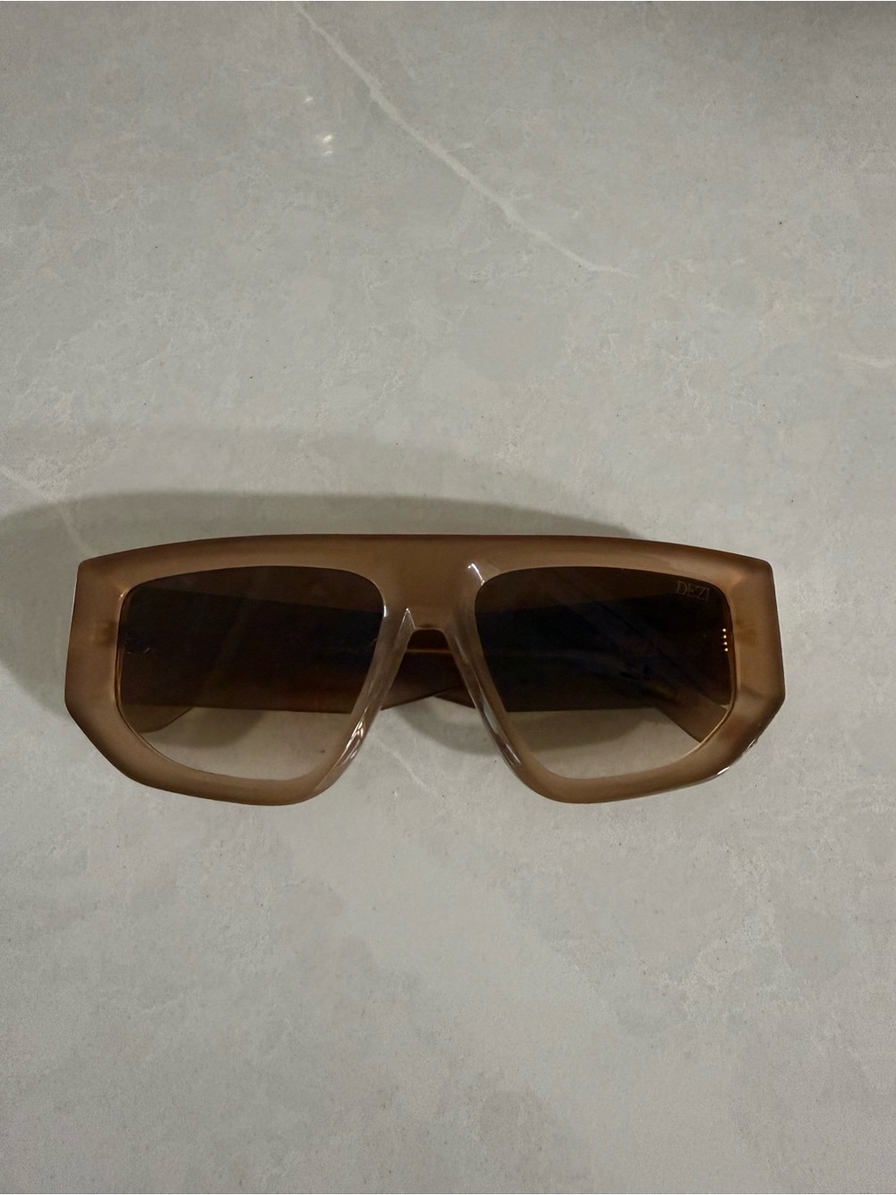 Dezi Women’s Brown Oversized Rectangle Sunglasses